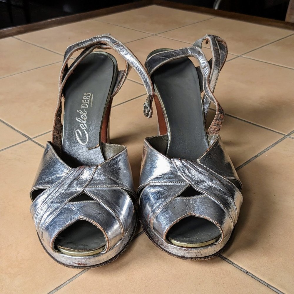 1950s Vintage Silver Pumps